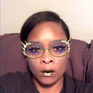 Meet your Posher, Gena